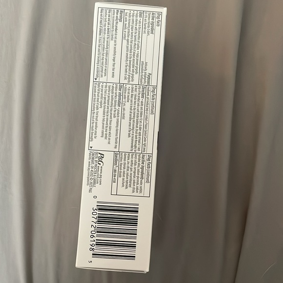 NWOT CREST PROHEALTH SENSITIVE AND GUM TOOTHPASTE - Picture 2 of 4